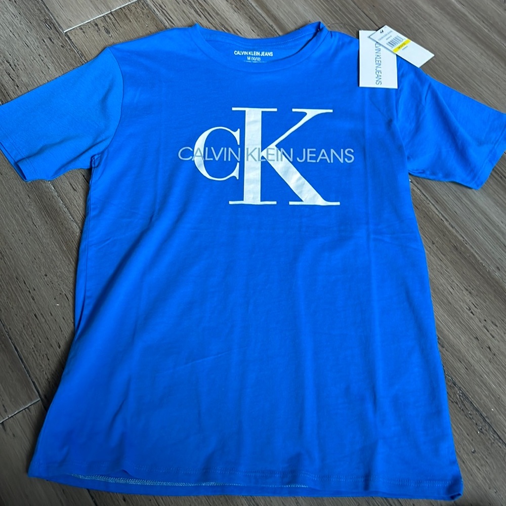 New with tags Calvin Klein boys T-shirt